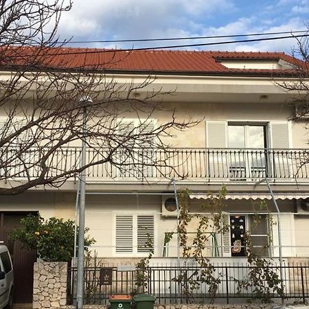 Fili Daire Vodice Dış mekan fotoğraf