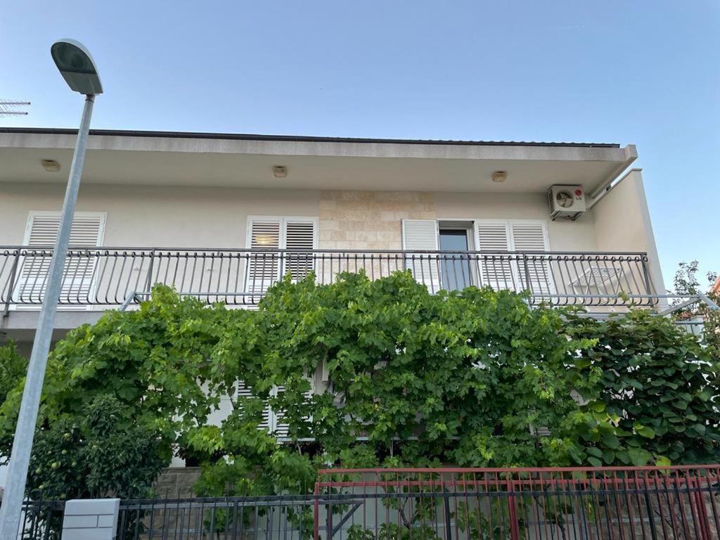 Fili Daire Vodice Dış mekan fotoğraf